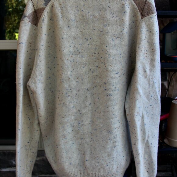Jos A Banks Sweater size XL - Picture 3 of 6